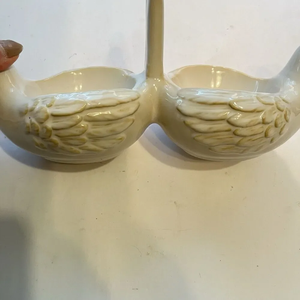 Vintage Pottery Barn 12 Days of Christmas Two Turtle Doves Ceramic Divided Bowls